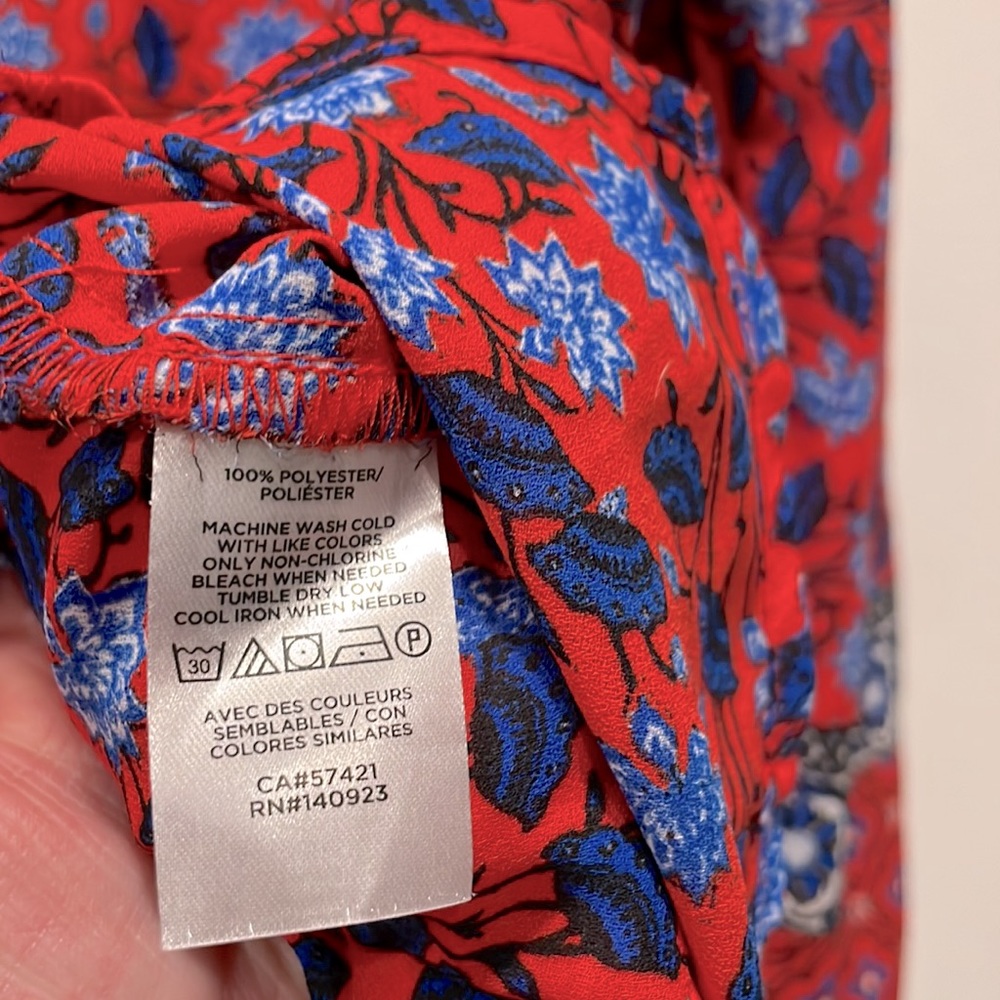 Loft blouse! - Picture 4 of 4